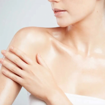 333 500x500 1 - Регенеруюча олія для тіла ELEMIS Japanese Camellia Body Oil Blend 100мл
