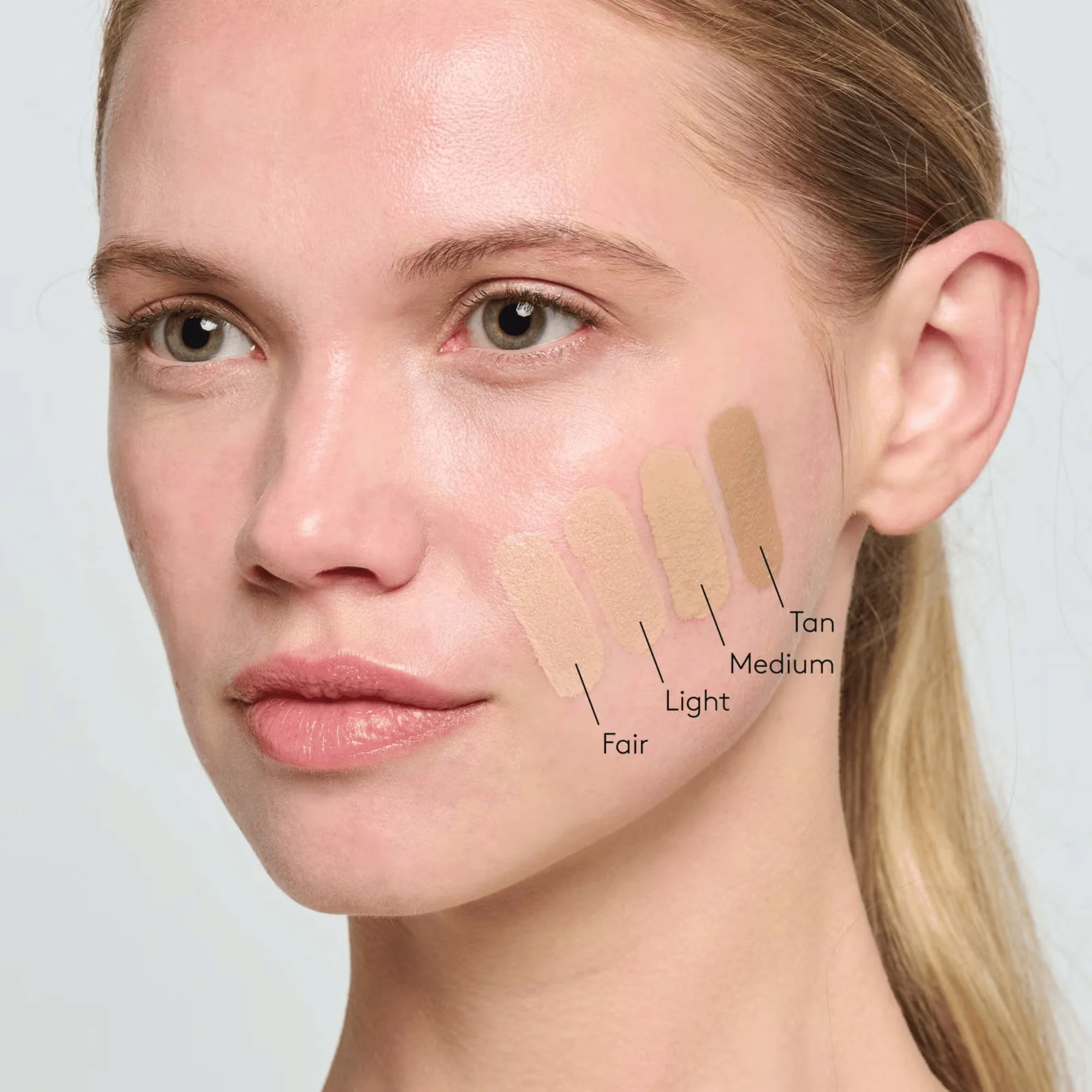 cs flex model flmt - Сонцезахисний крем SPF50 для обличчя з адаптивними пігментами Colorescience Face Shield Flex SPF50 55мл
