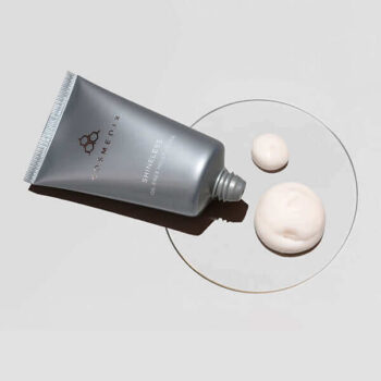 shineless flatlay swatchfocusoncircleandcapsoffongrey600x600 - Зволожуючий крем для жирної проблемної шкіри Cosmedix Shineless 79г