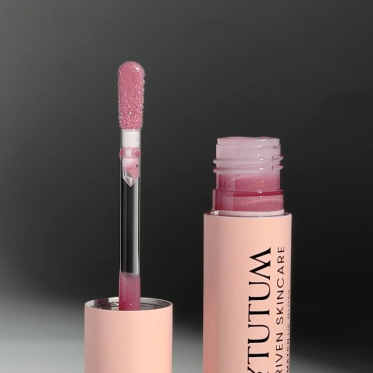 photo 2024 02 01 20 28 30 - Блиск-догляд для губ Instytutum Fancy Match Lip Gloss 3,5мл