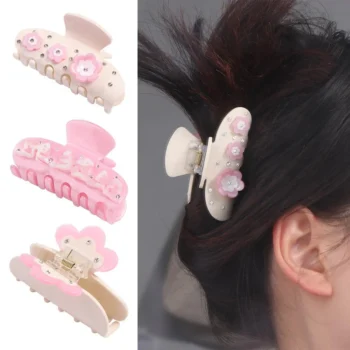 676bb682 00c1 455c 850d cffd6024a10f - Заколка для волосся Крабик Pinky Сlouds