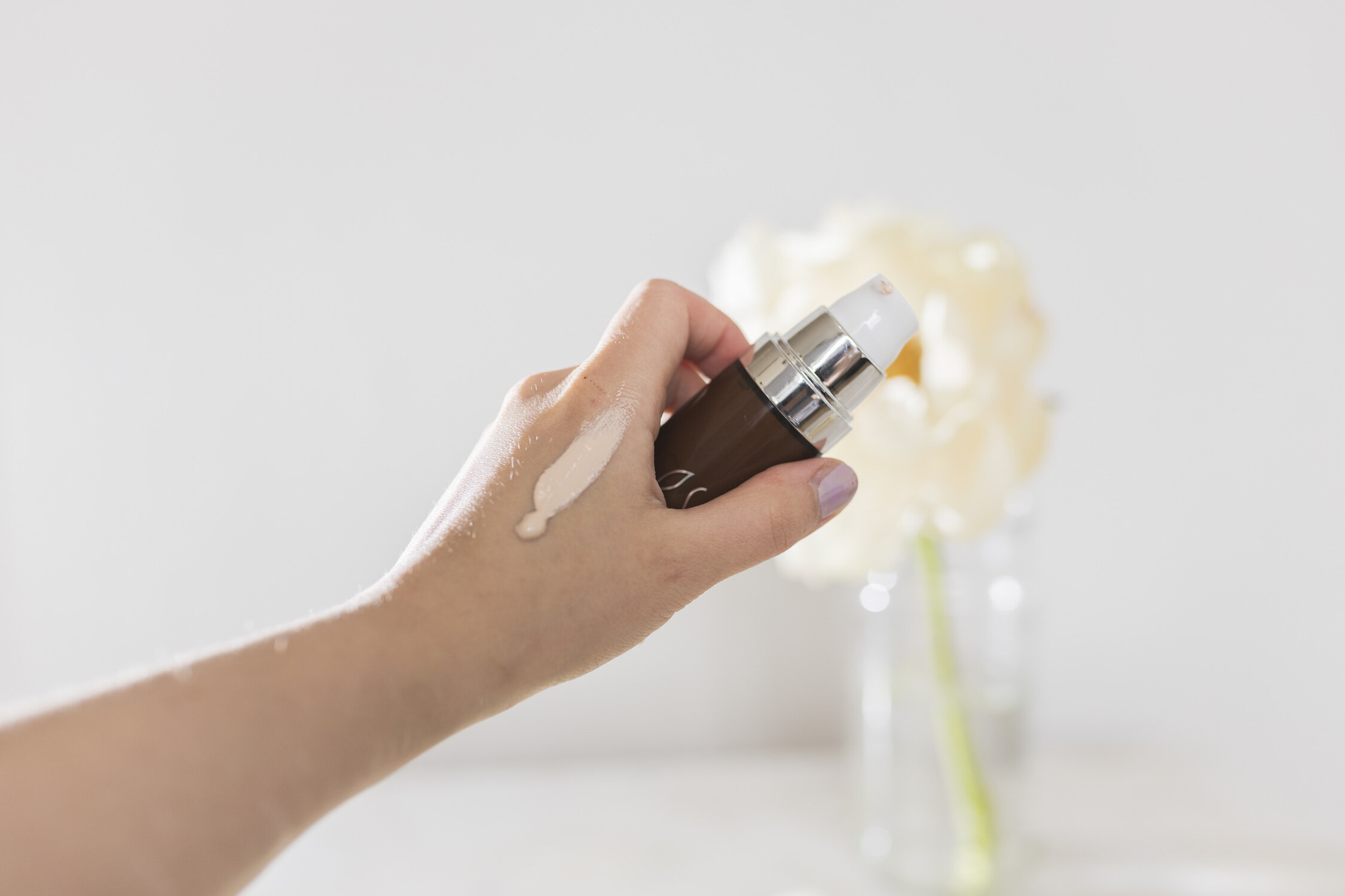esse skincare foundation review 5 - Тональна основа SPF30 для всіх типів шкіри Esse Foundation SPF30 30мл
