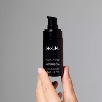 xframe43 6797a77ceb657.webp.pagespeed.ic .2su wx8ueu - Інноваційна сироватка Medik8 Liquid Peptides Advanced MP 30мл