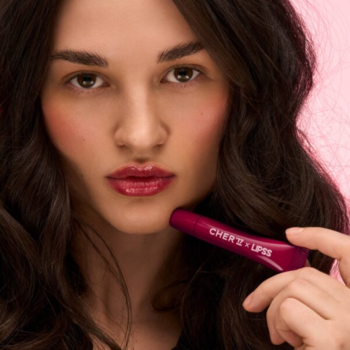 17 lovely red 2 1000x1000 1 - Блиск для губ Lovely Red LIPSS + CHER17 Lipper 8мл