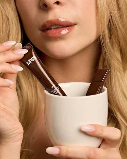 66879221684789 - Блиск для губ Coffee LIPSS Lipper 8мл