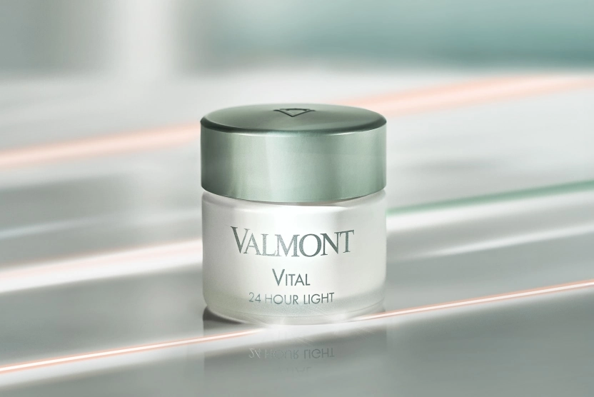 cream 705400 valmont vital 24 hour light hero min - Ревіталізуючий крем для шкіри обличчя Valmont Vital 24 Hour Light