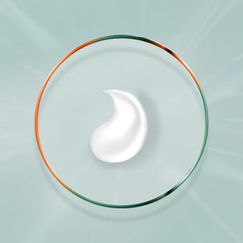 cream 705404 valmont vital contour cream texture min - Ревіталізуючий крем для шкіри навколо очей Valmont Vital Contour Cream 15мл