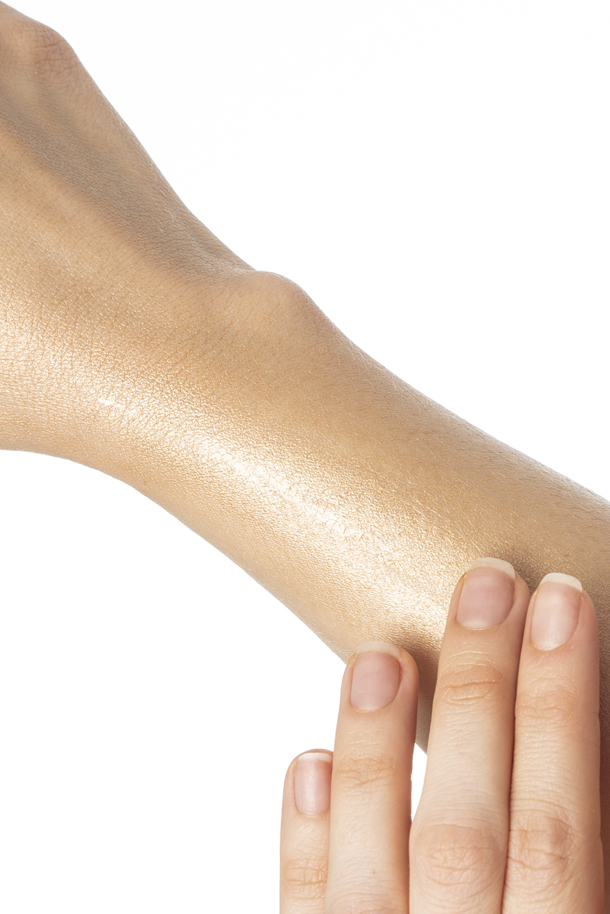 heliocare body glow 05b - Сяючий сонцезахисний крем-гель для тіла Cantabria Labs Heliocare 360º Body Glow SPF 50+ 100мл