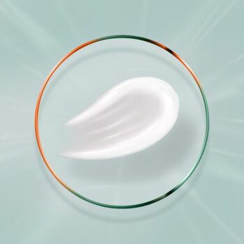 serum 705403 valmont vital b serum texture min - Ревіталізуюча сироватка для шкіри обличчя Valmont Vital B Serum 30мл