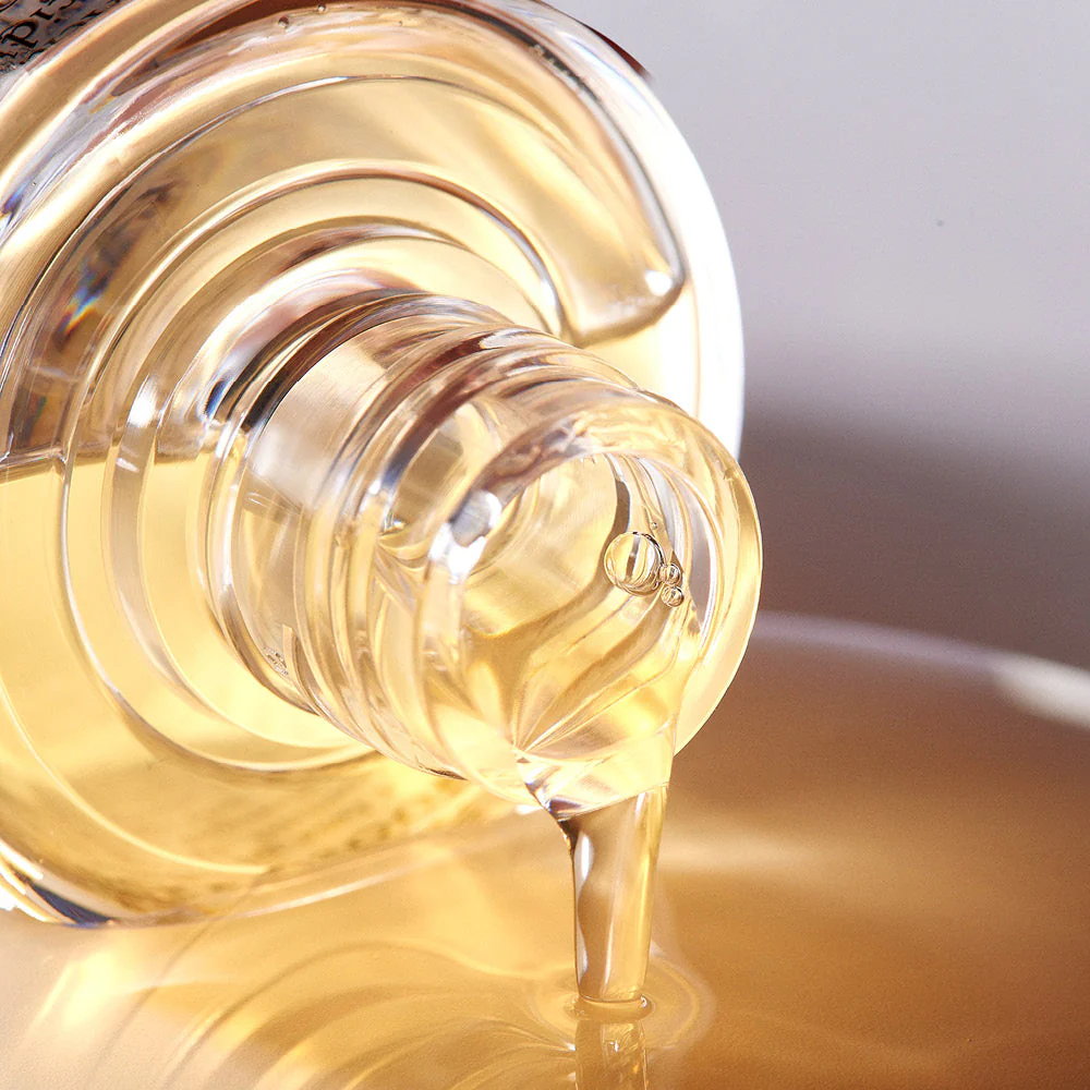 - Зволожувальна есенція з кислотами Melume Daily Hydra Lock Resurfacing Essence 150мл