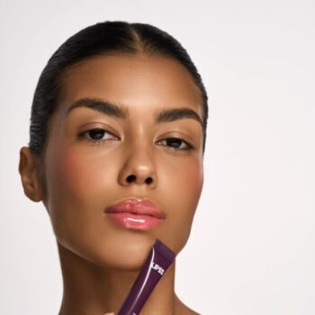 5 fig min e1745576264861 600x600 1 - Блиск для губ Fig LIPSS Lipper 8мл