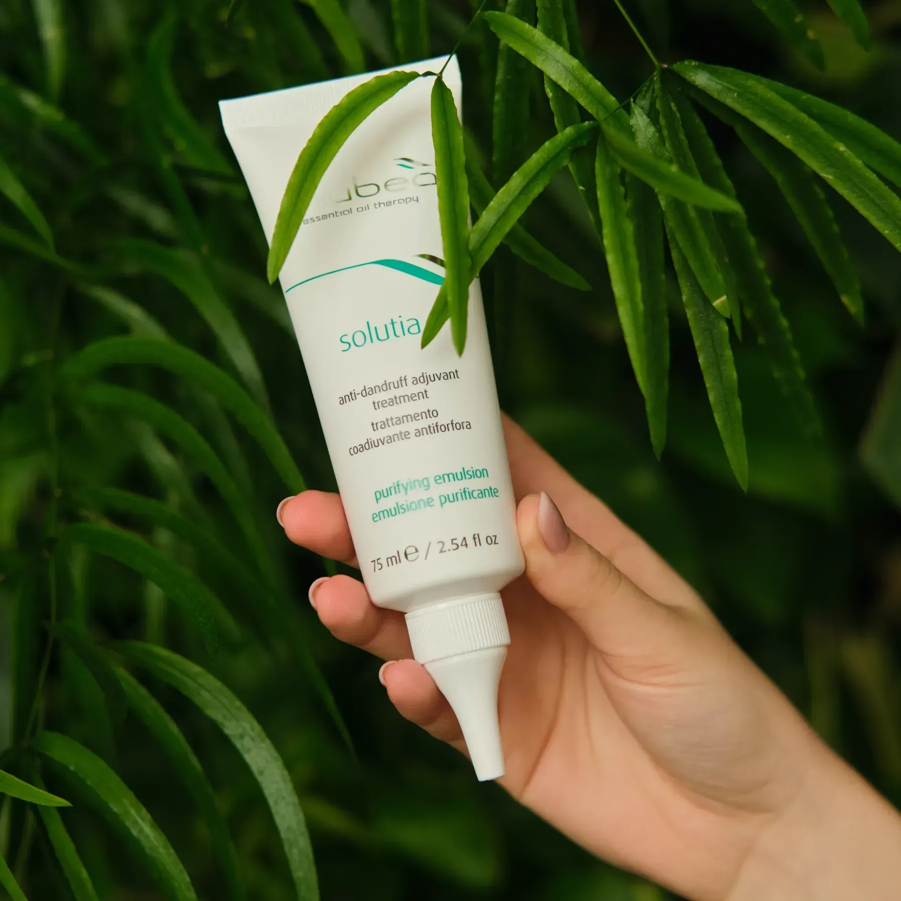 solutia ochyshchaiucha emulsiia proty lupy 90364081446279 - Очищаюча емульсія проти лупи Nubea Solutia 75мл