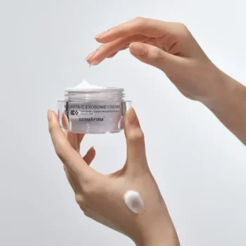 osvitliuiuchyi krem rx melavita c exosome cream 50ml 48902852827037 - Освітлюючий крем Dermafirm RX Melavita-C Exosome Cream 50мл